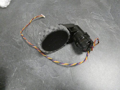 Roue gauche pour aspirateur - ,