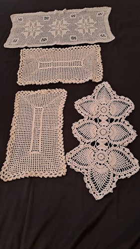 Lot napperons vintage - de,