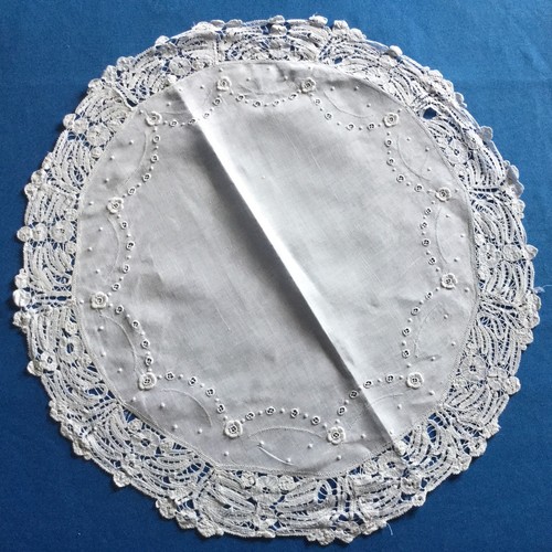 Napperon rond ancien fin - napperon,