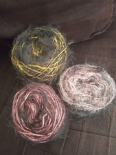 Lot de 3 petites Pelotes Fantaisies (Couleurs mélangées) aspect poilu (210g)