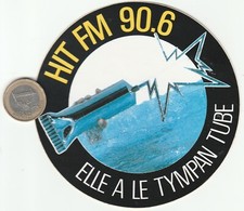 AUTOCOLLANTS . Radio. HIT FM 90.6