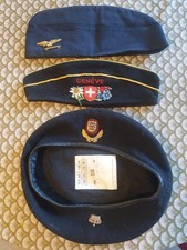 LOT DE 3 BERETS 2 MILITAIRES 
