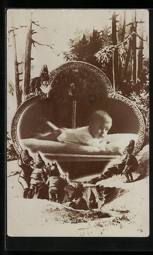 Carte postale photo bébé - , sur