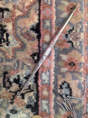 Porte plume argent - en,
