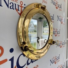 Fenêtre bateau finition