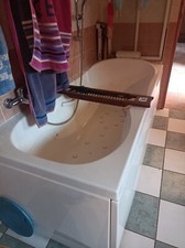 baignoire balneo Kinedo