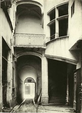LYON - Cour intérieure 10 rue