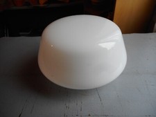 ancienne lampe, 1 ancien globe  boule opaline en verre bon ètat