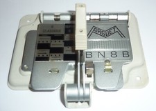 COLLEUSE A COLLE MARGUET BN8B BI-FILM 8 MM ET SUPER 8 MM