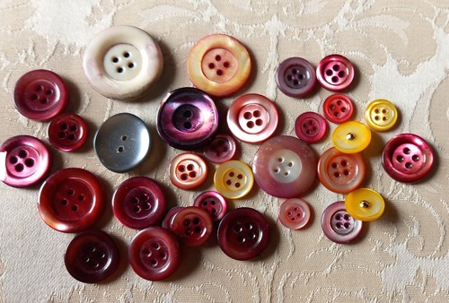Lot boutons anciens en - lot,