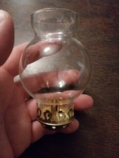 LAMPE PIGEON VERRE DE LAMPE PIGEON ET SA BOBECHE EN PARFAIT ETAT , BASE 3,7 CM 