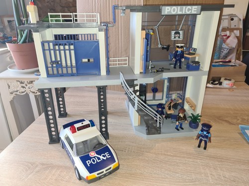 Commisariat police avec - commisariat,