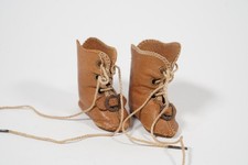 Chaussures pour poupée