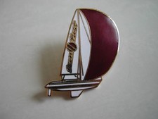 Pin's émaillé EGF - Bateau -