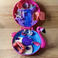 Polly Pocket Coffret Univers La Piscine du Flamant Rose avec 2 mini-figurines
