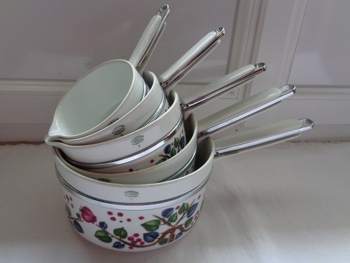Serie casseroles - serie, de