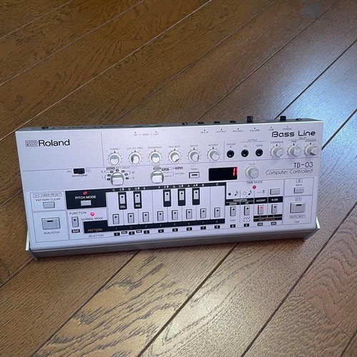 Roland boutique bass - roland,