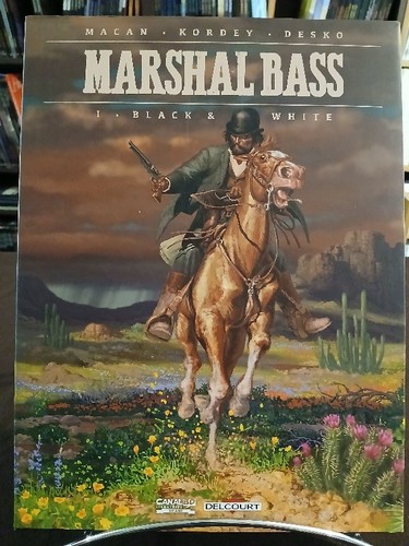 Marshal bass black - bass, &