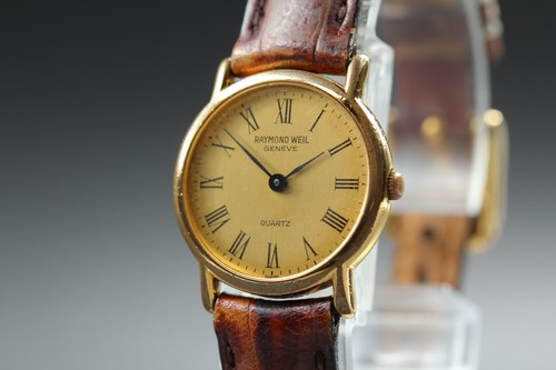 Montre quartz pour femme - à,