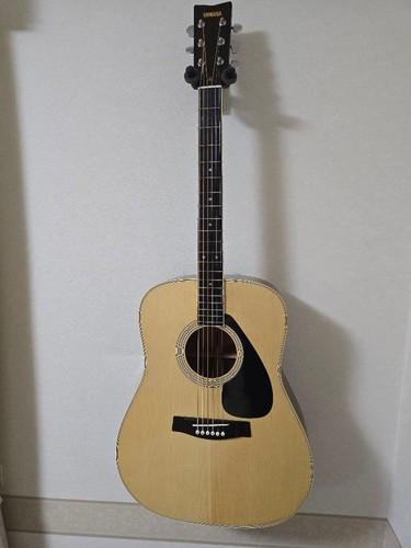 Guitare acoustique vintage