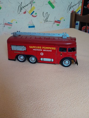 Camion pompiers tôle - camion,
