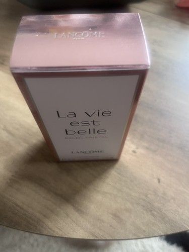 Vie est belle eau - vie,