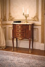 MAGNIFIQUE PETITE COMMODE