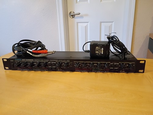 Alesis 3630 rms peak - 3630, dual