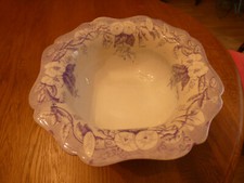 MAGNIFIQUE SALADIER EN FAIENCE