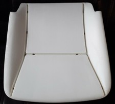 MOUSSE D'ASSISE AVANT