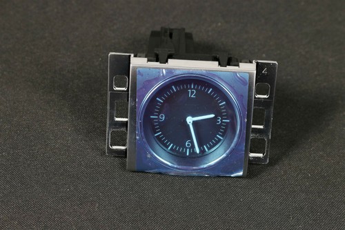 Montre tableau bord - tableau,