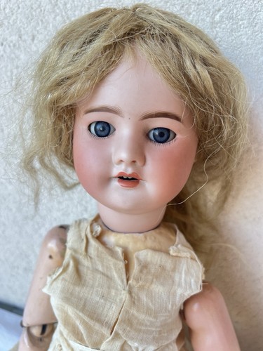 Ancienne poupée tête - poupée,