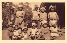 Madagascar - Léproserie de Marana - Enfants à l'isoloir - Ed. Société des Missio