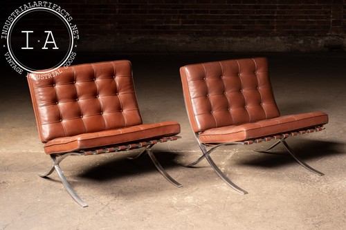 Pair barcelona chairs - of,