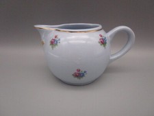 Pichet a lait ancien en
