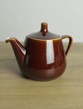 Belle théière en céramique