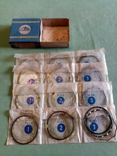 FORD TAUNUS 12 M / 15 M / 17 M  Jeu de segments complets