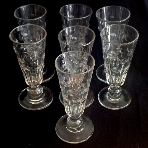 Ancien service verres a - 7,