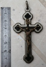 T2-  Croix pectorale ancienne