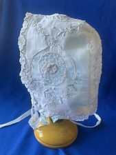 Ancien petit bonnet bébé/brodé festonné main/ Irlande /doublé  (L16)