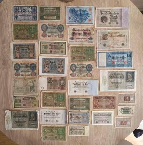 Lot de 32 billets - lot,