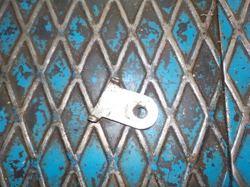 Ecrou gousset moteur - ecrou,
