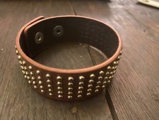 Bracelet en cuir marron à