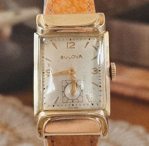Montre bulova squadron - bulova, à