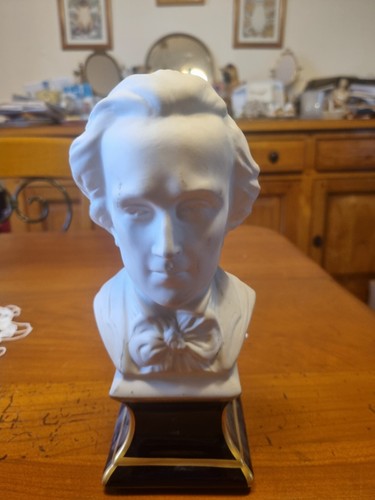 Buste chopin biscuit - de, en