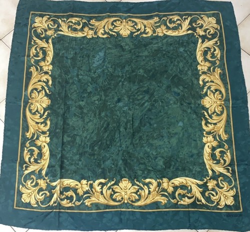 Magnifique foulard valentino - foulard,