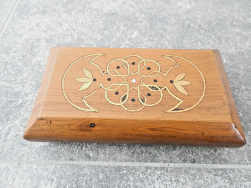 Boite ancienne bois exotique