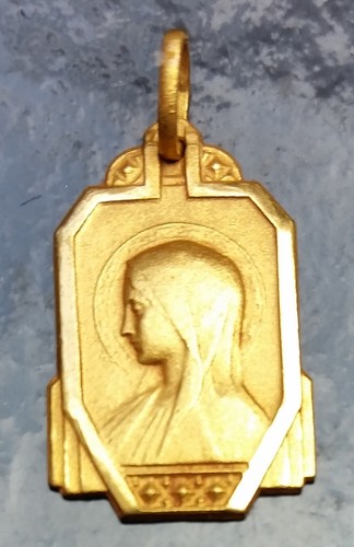 Belle médaille religieuse - , or