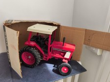 ERTL 1/16ème - Tracteur International 886 En Boîte