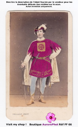 Homme costumé seigneur - homme,